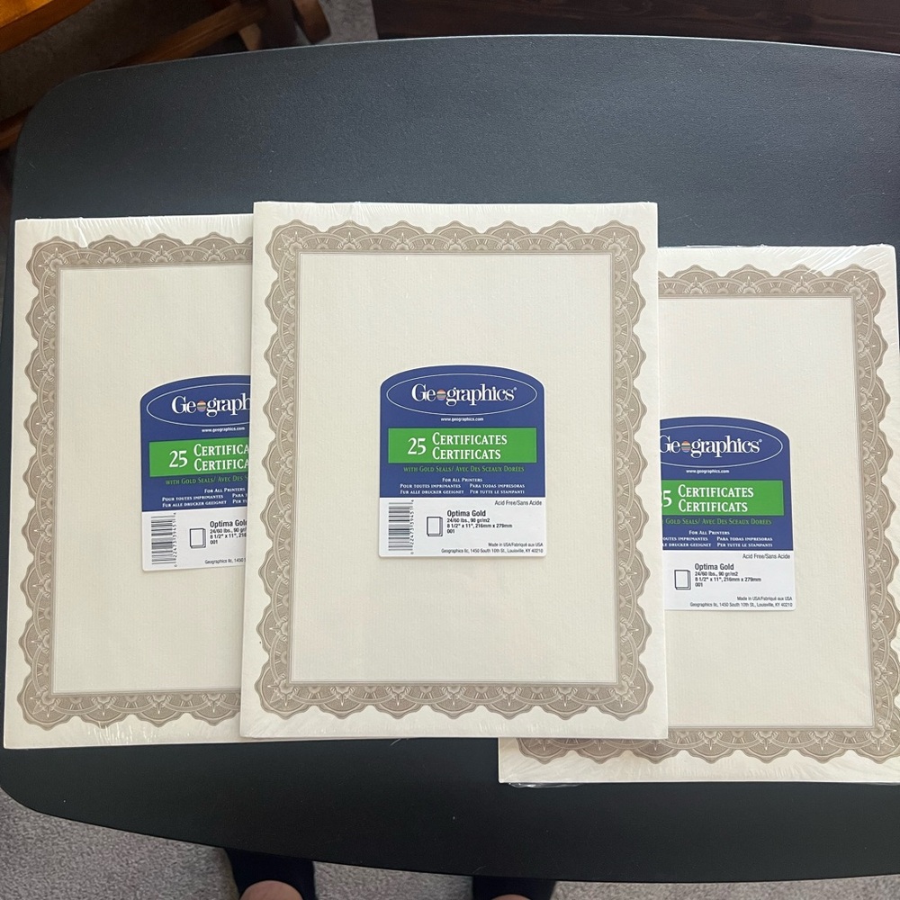Geographics Certificate Paper with Gold Border